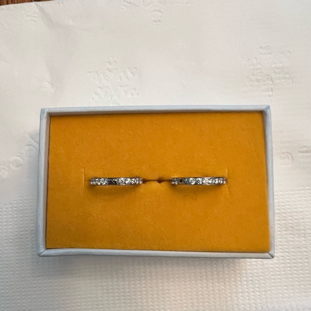 Maison Miri Mini Eternity Hoops Titanium/silver